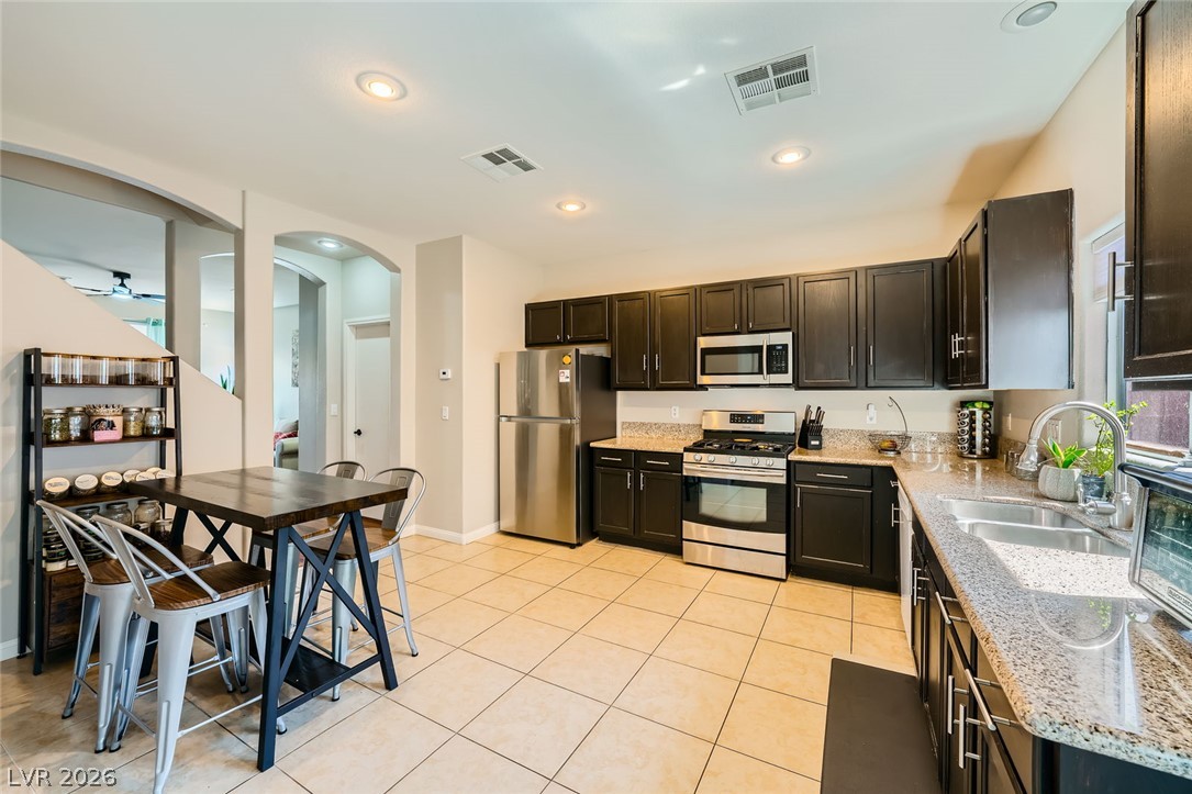 5593 Gold Mint Lane Property Photo 14