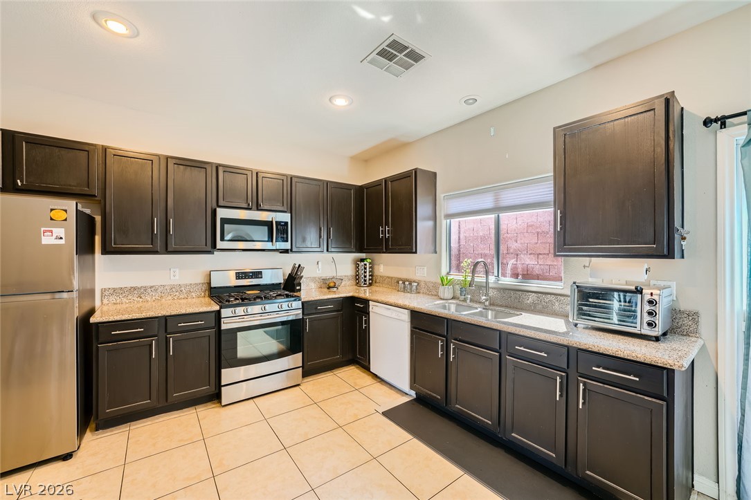 5593 Gold Mint Lane Property Photo 16