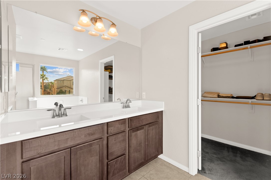 1548 Olivia Parkway Property Photo 17
