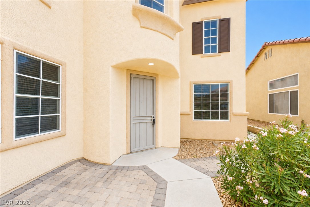 7681 West Mesa Verde Lane Property Photo 4