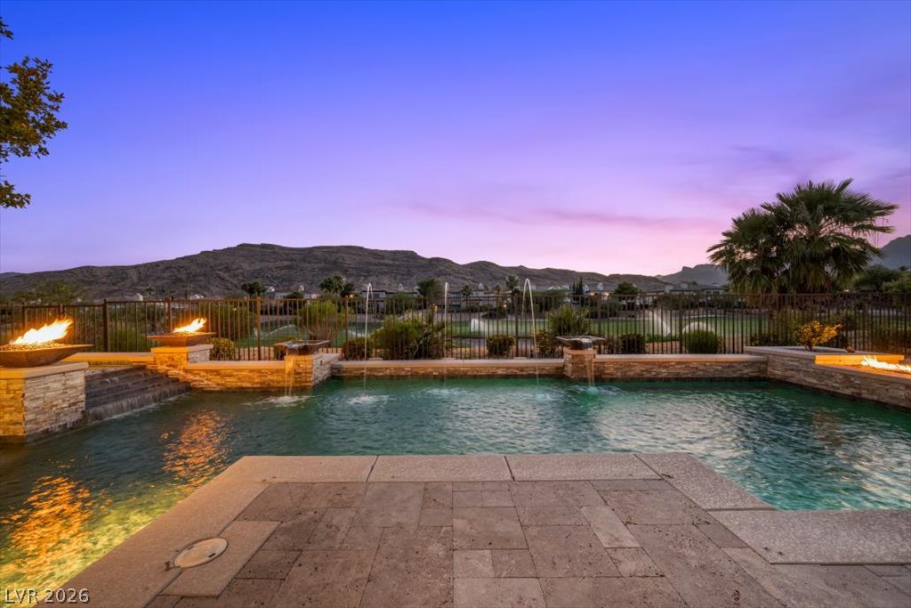 2393 Calico Creek Court Property Photo 2