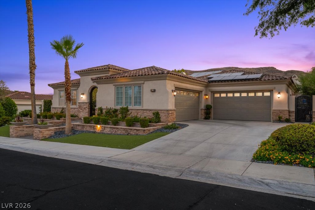 2393 Calico Creek Court Property Photo 19