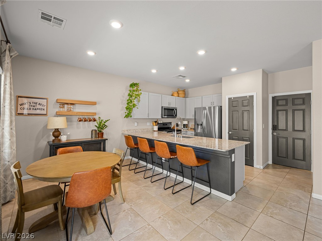 4455 Shimmer Point Avenue Property Photo 1