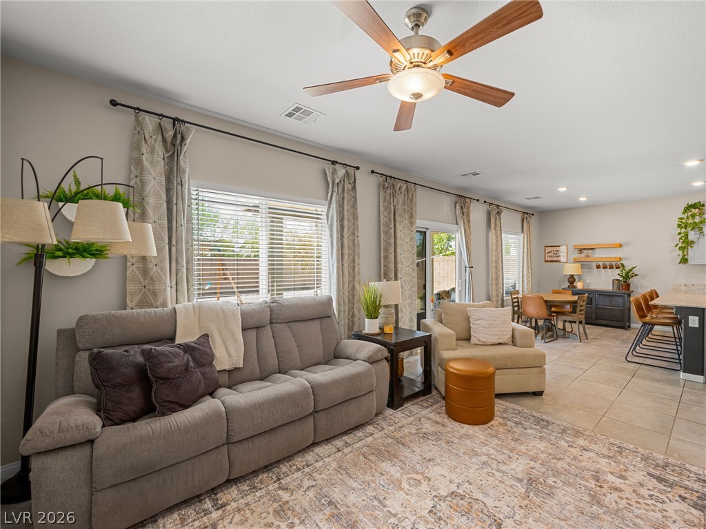 4455 Shimmer Point Avenue Property Photo 12