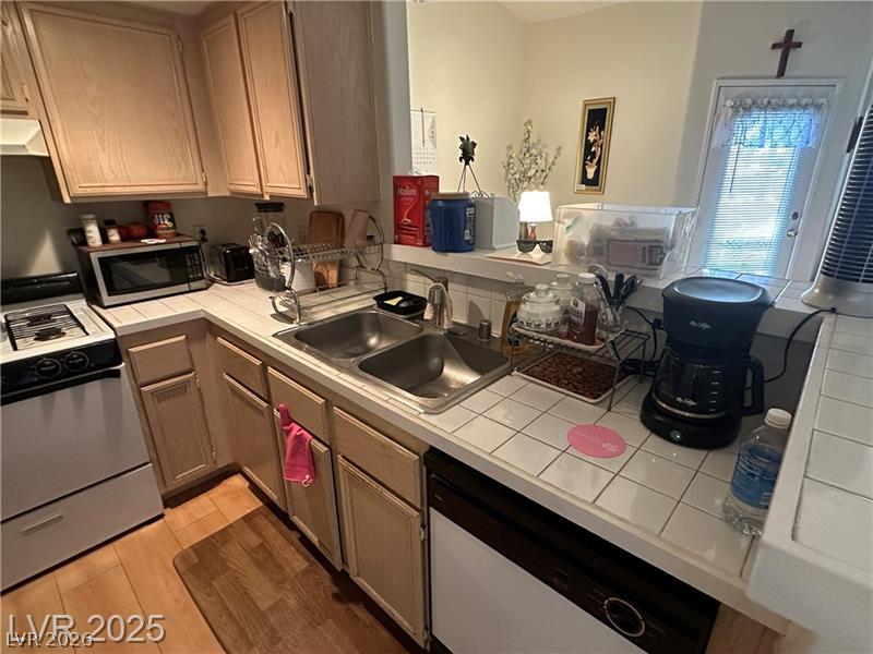 1830 North Pecos Road 230 Property Photo 10