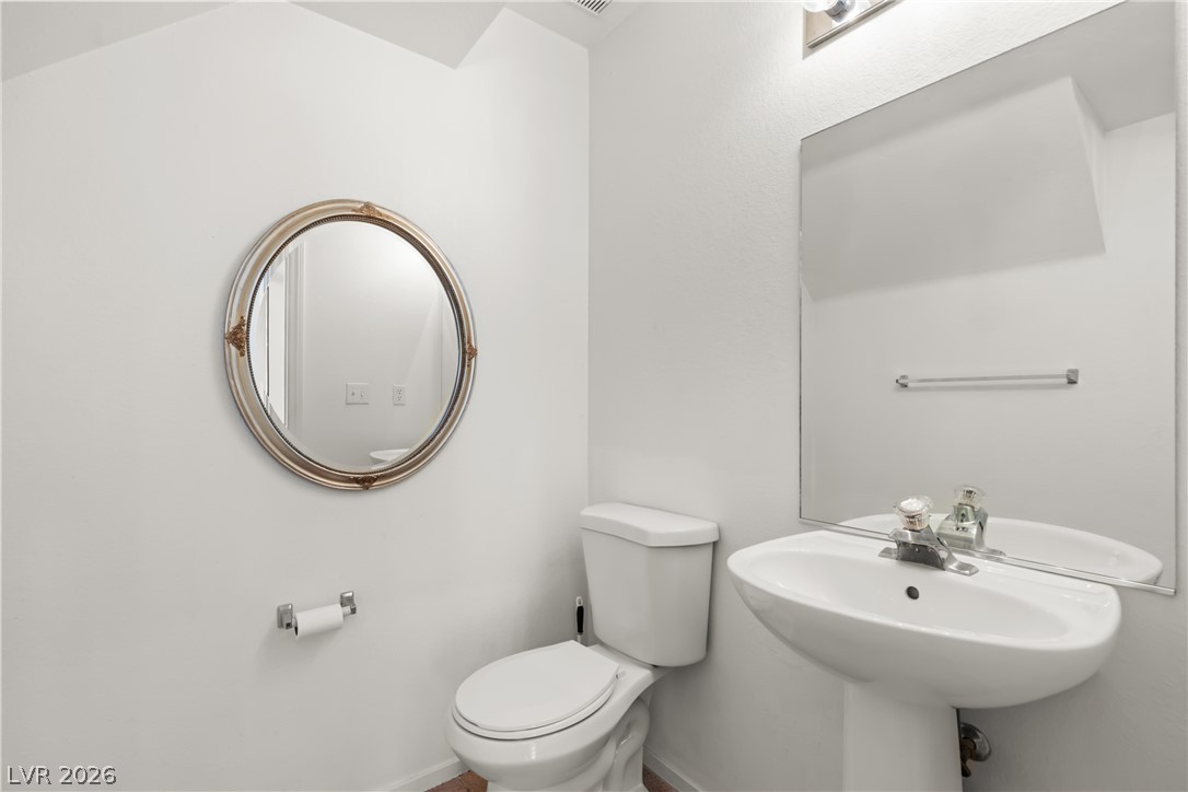 5345 Painted Mirage Road Property Photo 12