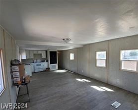 2884 Green Tree Avenue Property Photo 5