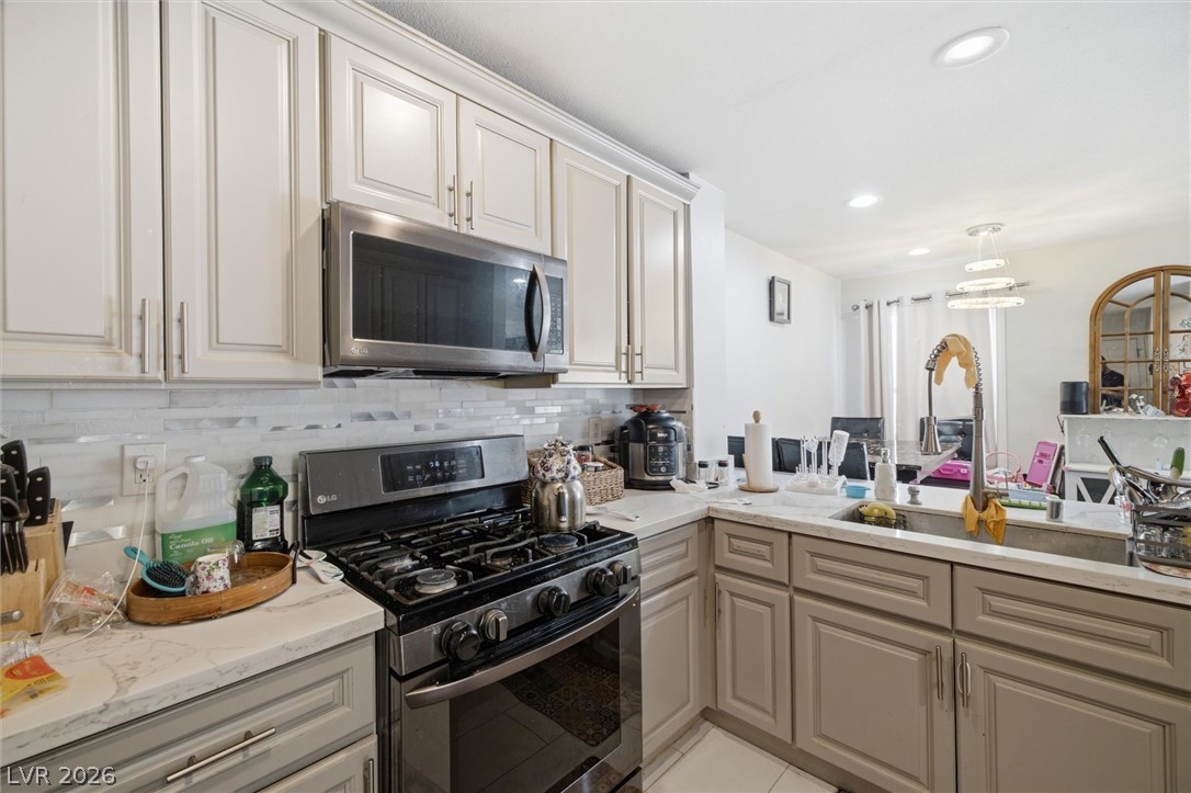 3305 Summerfield Lane Property Photo 13