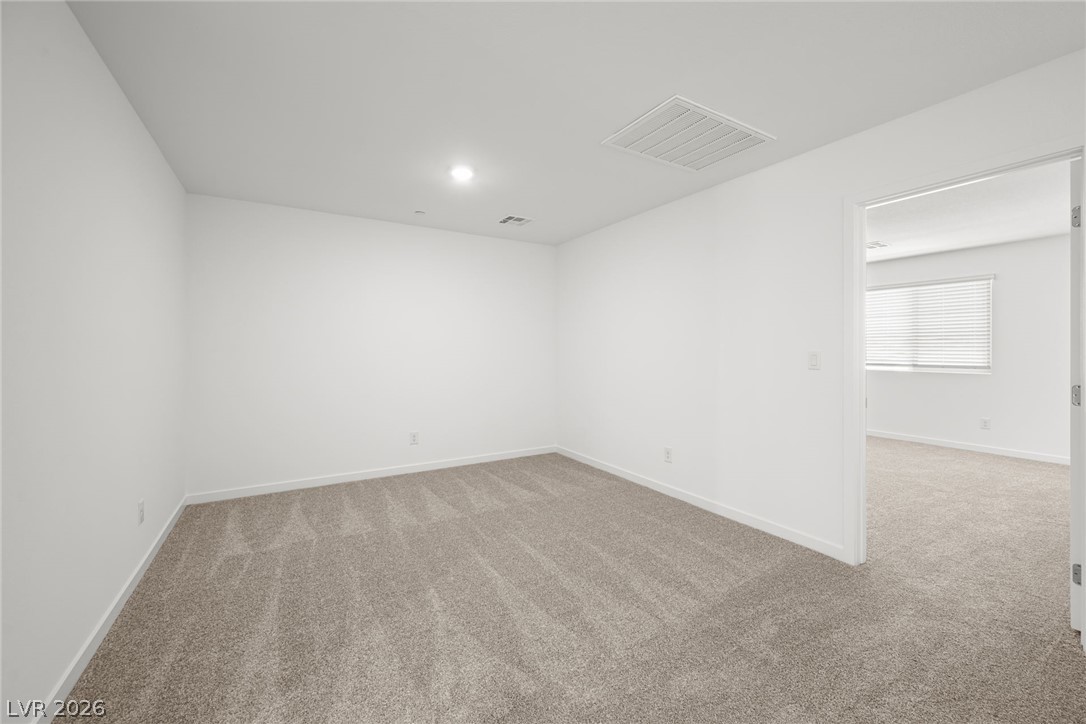 178 Stardust Grove Avenue Property Photo 3