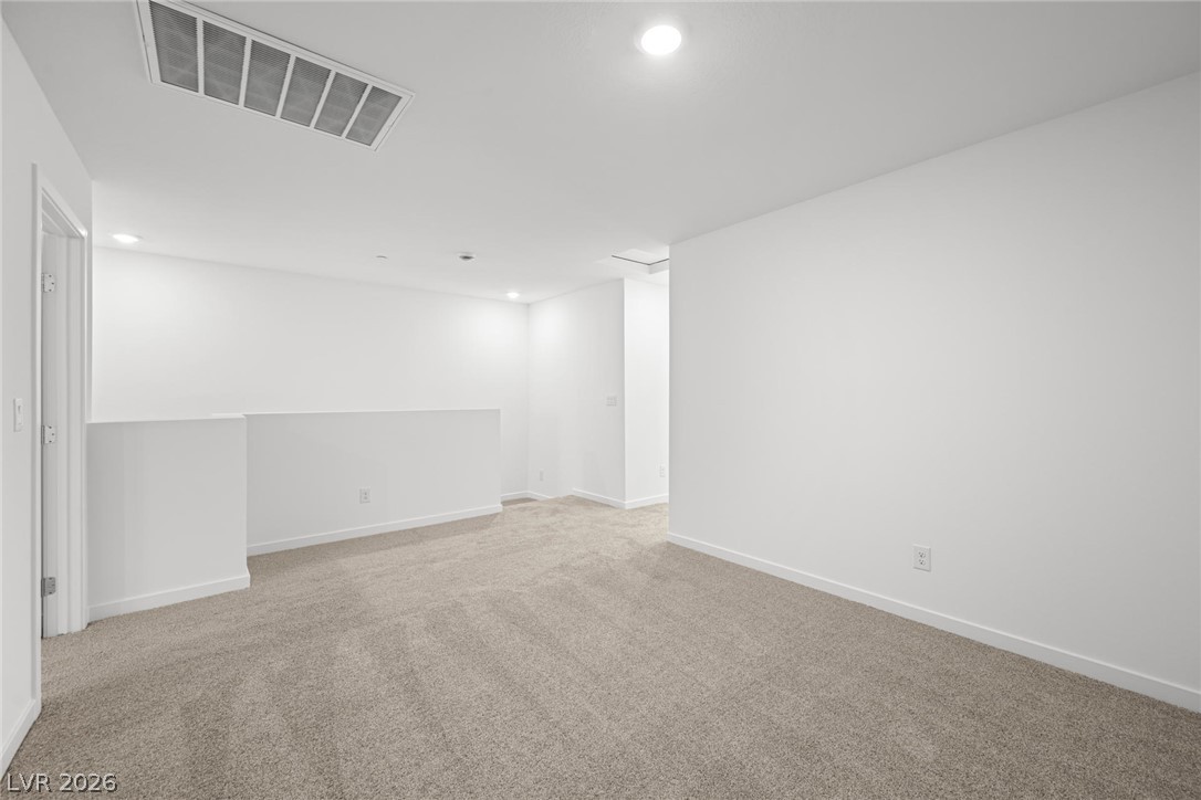 178 Stardust Grove Avenue Property Photo 4