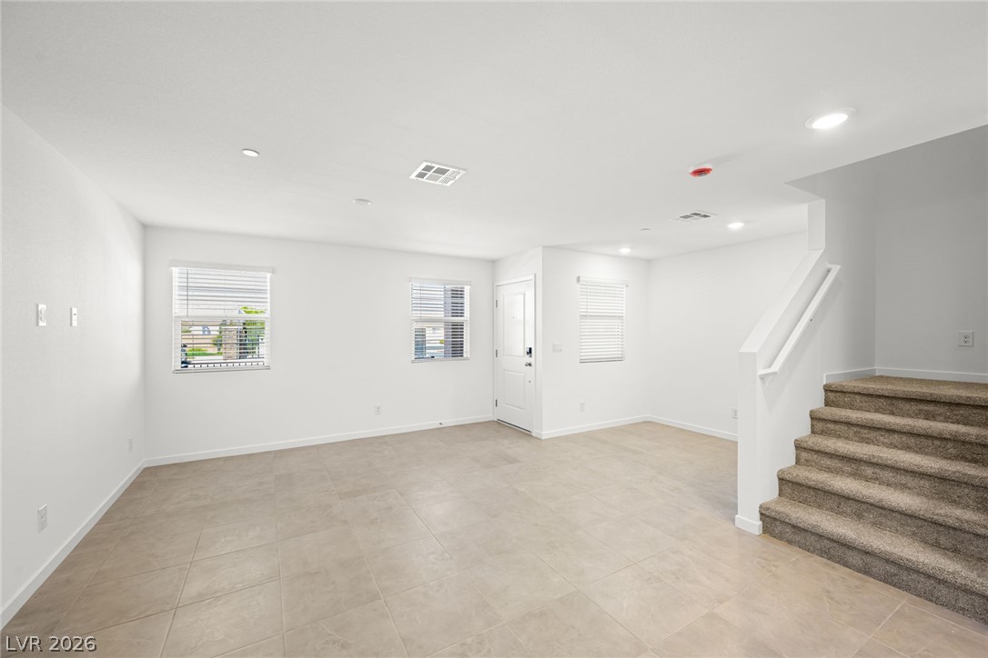 178 Stardust Grove Avenue Property Photo 15