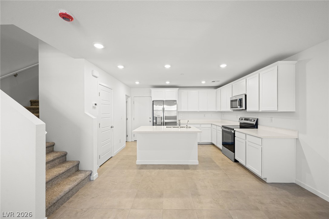 178 Stardust Grove Avenue Property Photo 16