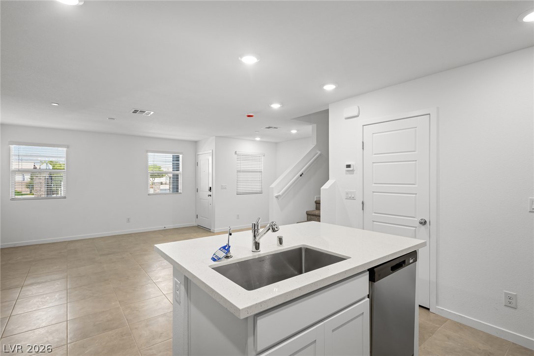 178 Stardust Grove Avenue Property Photo 18