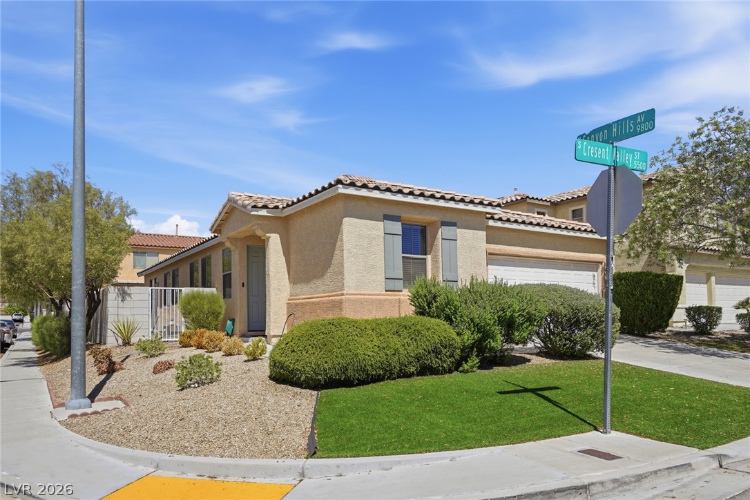 5575 Cresent Valley Street Property Photo 3