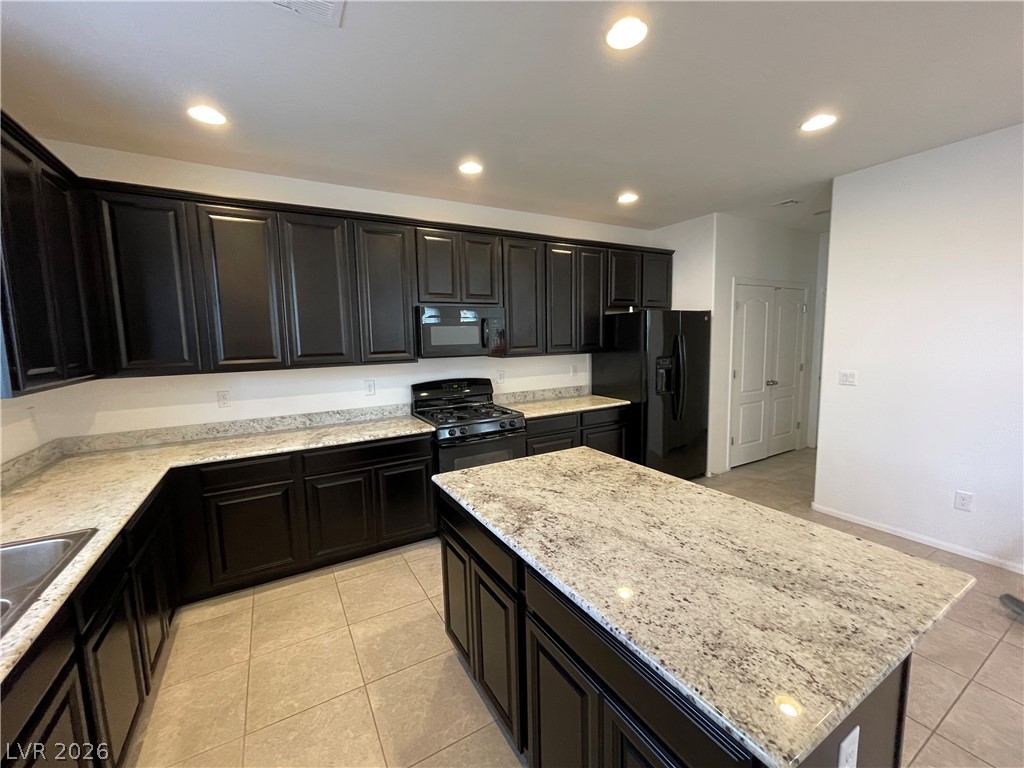 6568 Pine Hall Avenue Property Photo 3