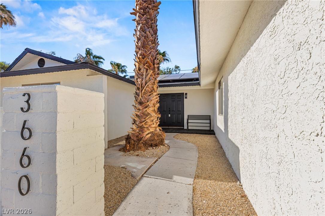 3660 Cherokee Avenue Property Photo 3