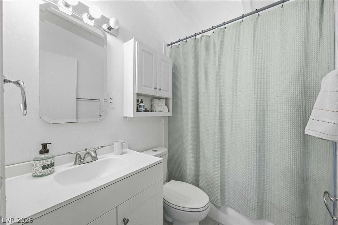 256 Hillcrest Drive Property Photo 14