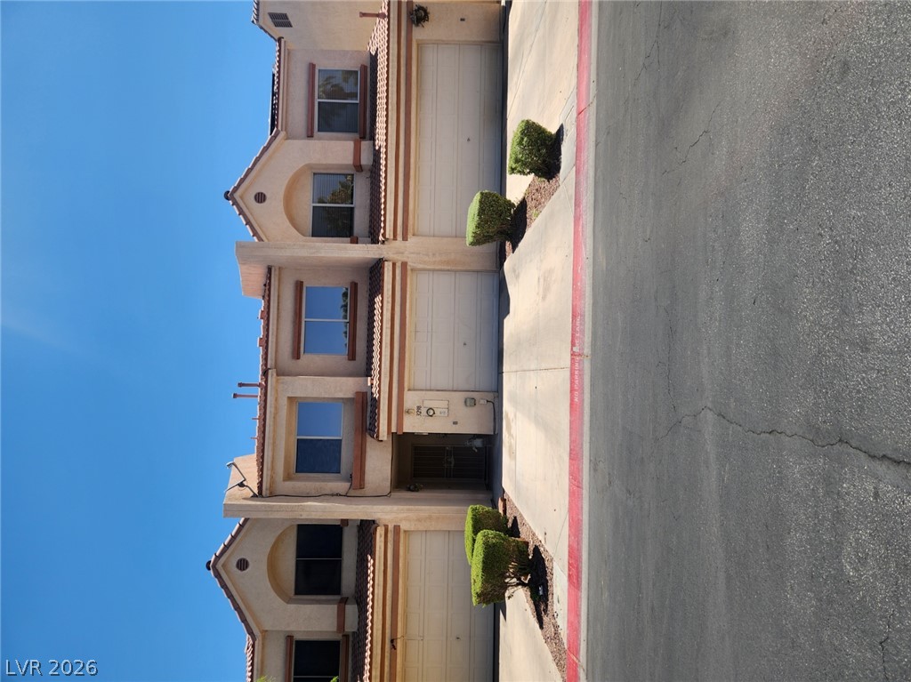 3298 Dragon Fly Street Property Photo 1