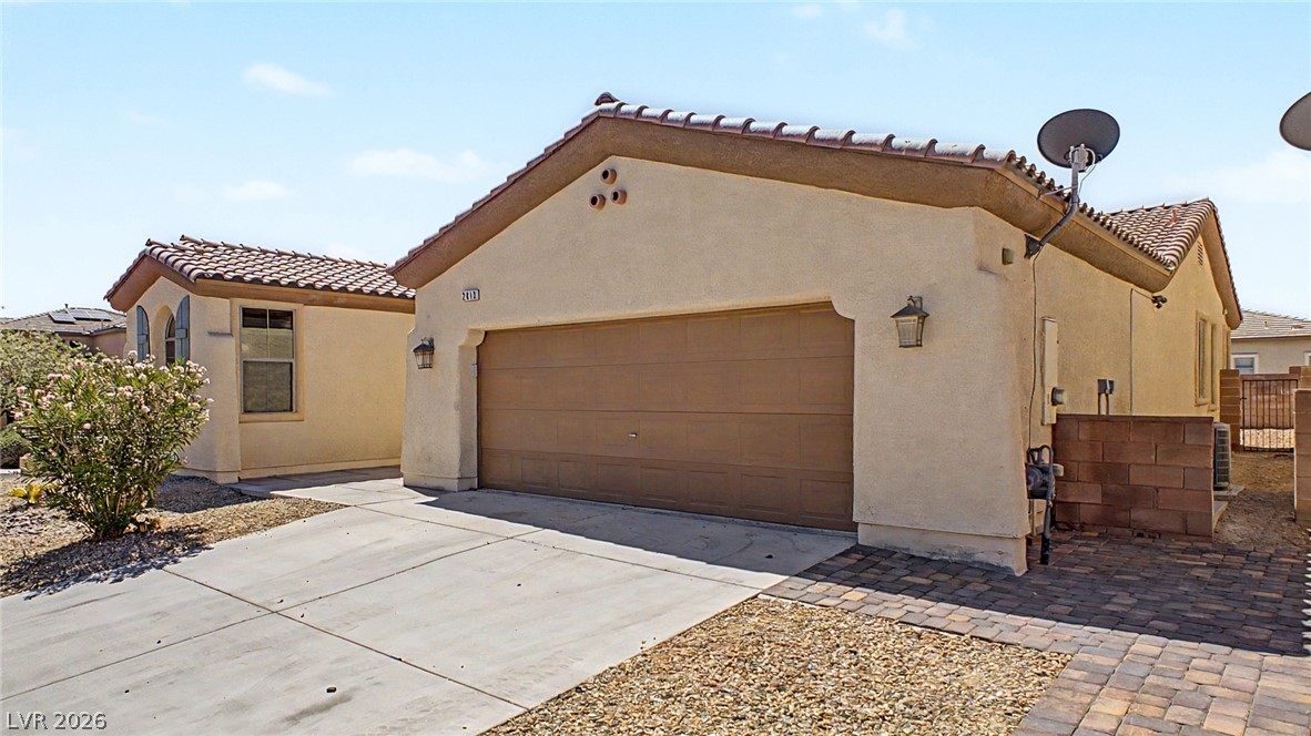 2013 Alamo Heights Avenue Property Photo 4
