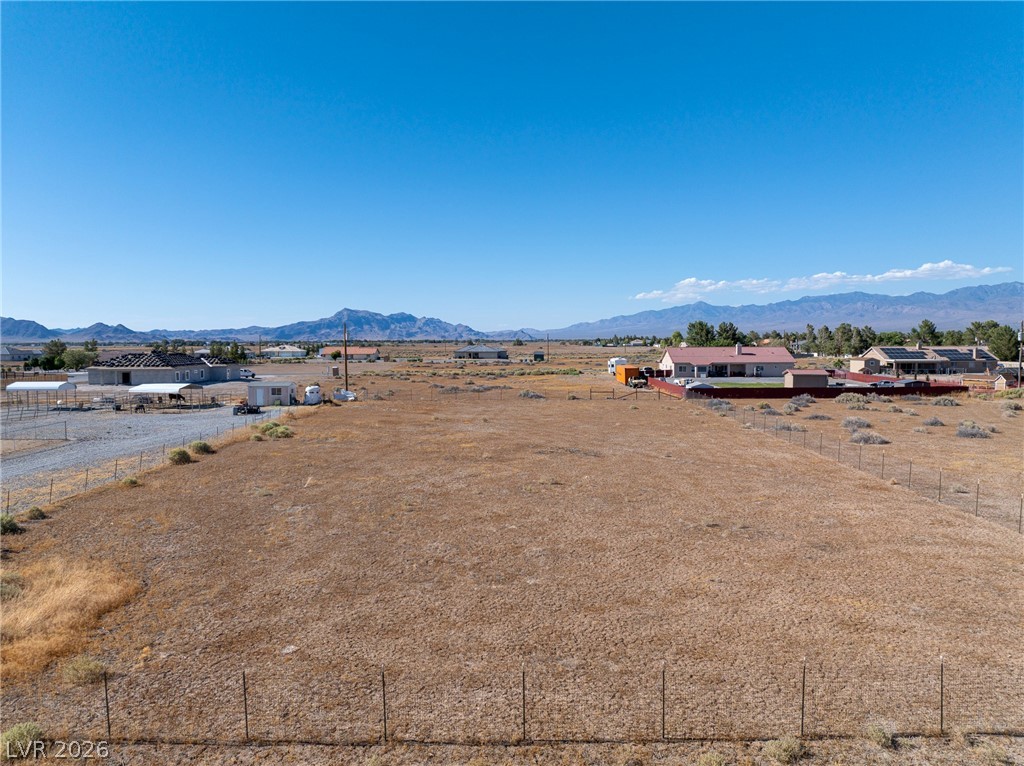 2030 West Jaybird Street Property Photo 1