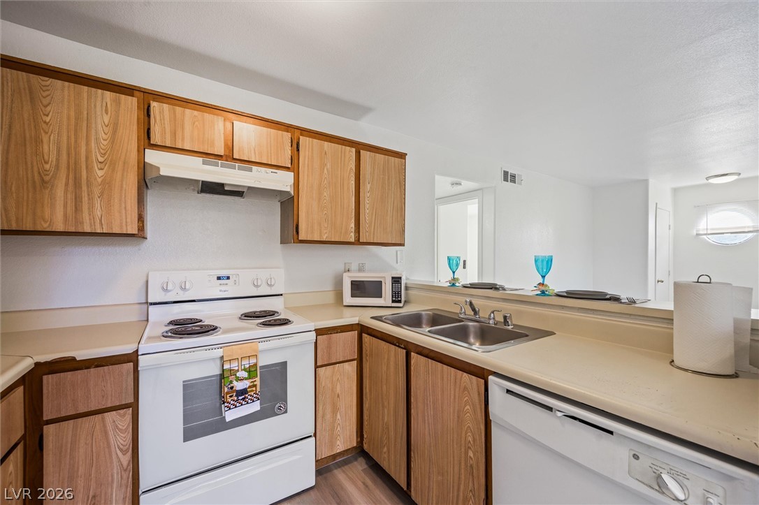 2980 Juniper Hills Boulevard 103 Property Photo 12