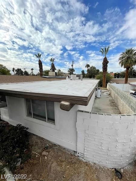 1413 Bryn Mawr Avenue Property Photo 75