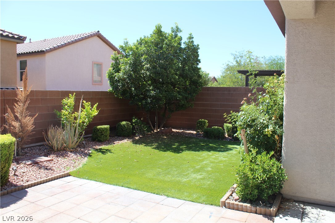 10266 Copalito Drive Property Photo 3