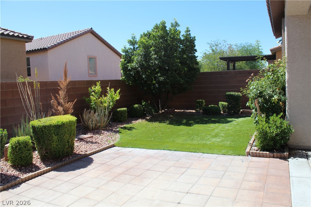 10266 Copalito Drive Property Photo 4