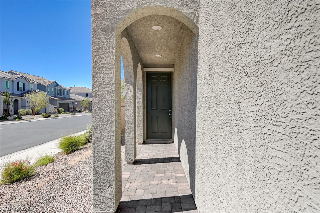 7018 Sylmar Avenue Property Photo 2