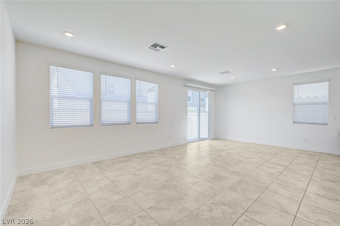 7018 Sylmar Avenue Property Photo 5