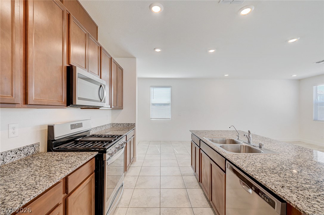 7018 Sylmar Avenue Property Photo 13