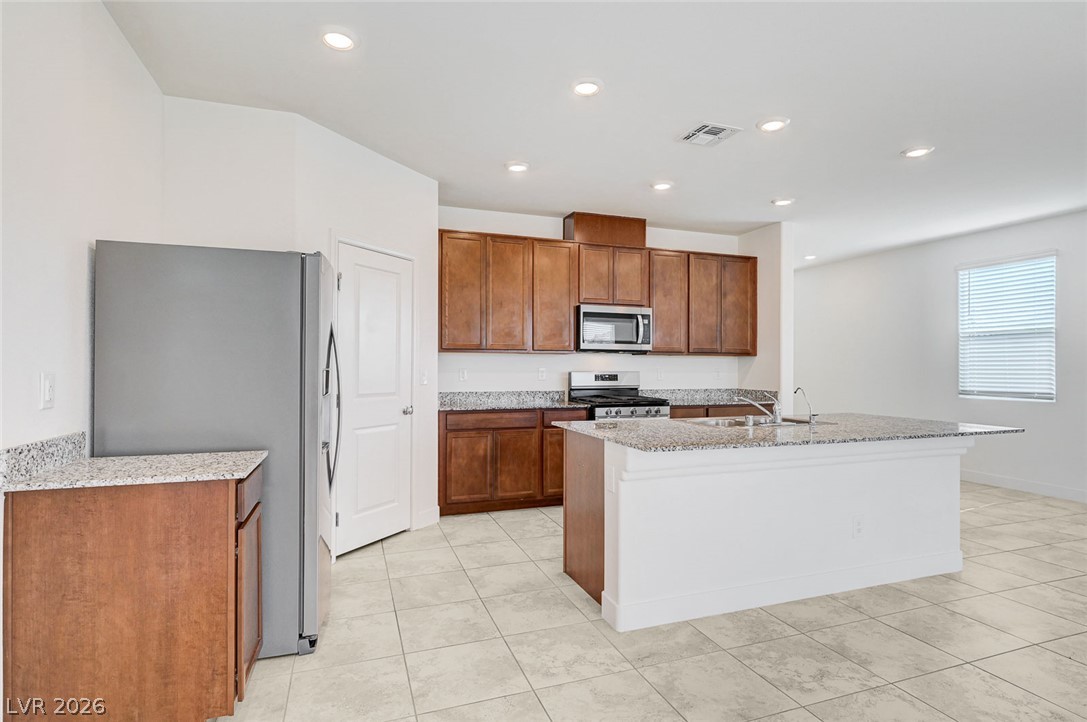 7018 Sylmar Avenue Property Photo 16