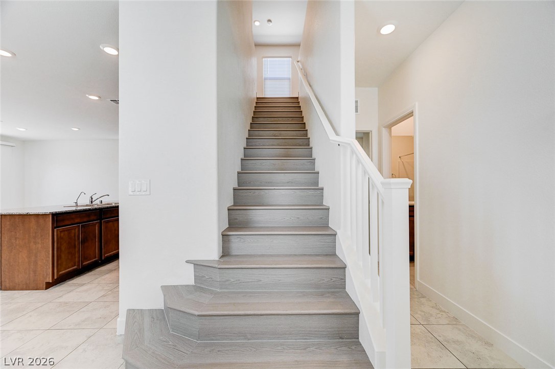 7018 Sylmar Avenue Property Photo 23