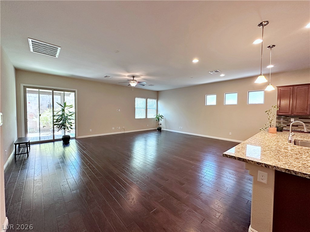 71 Newton Ridge Way Property Photo 8