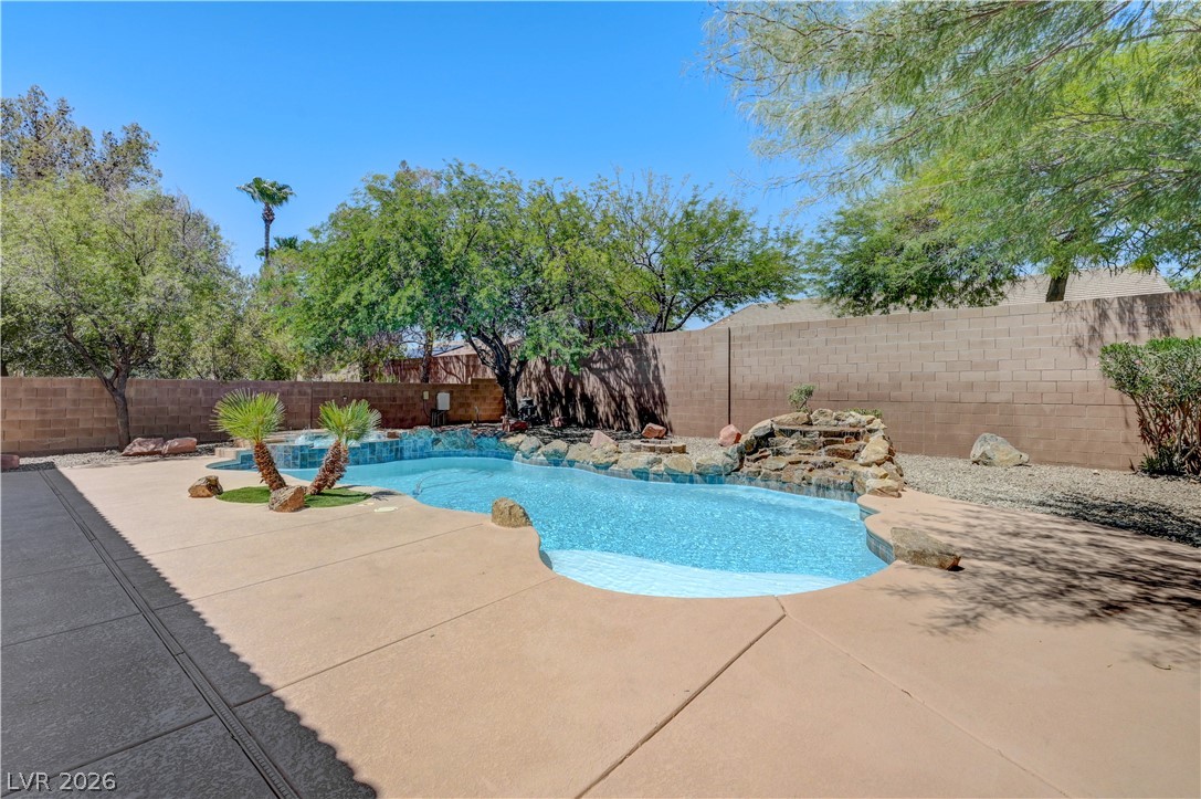 8225 Romantic Sunset Street Property Photo 6