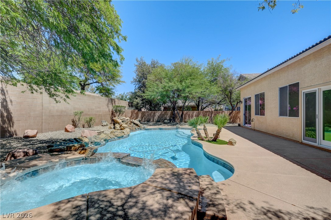 8225 Romantic Sunset Street Property Photo 9