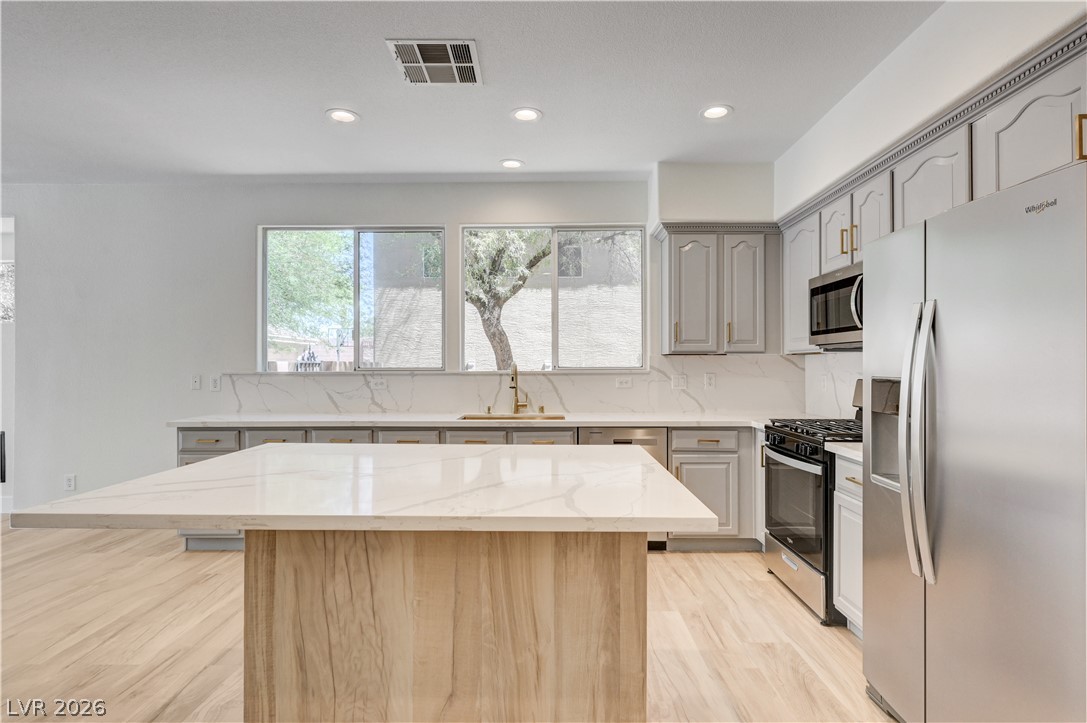 8225 Romantic Sunset Street Property Photo 17