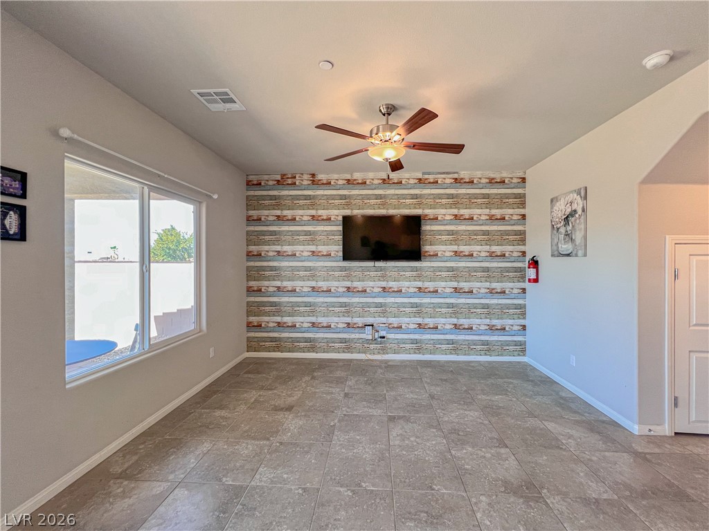 385 Canyon Mist Court Property Photo 9