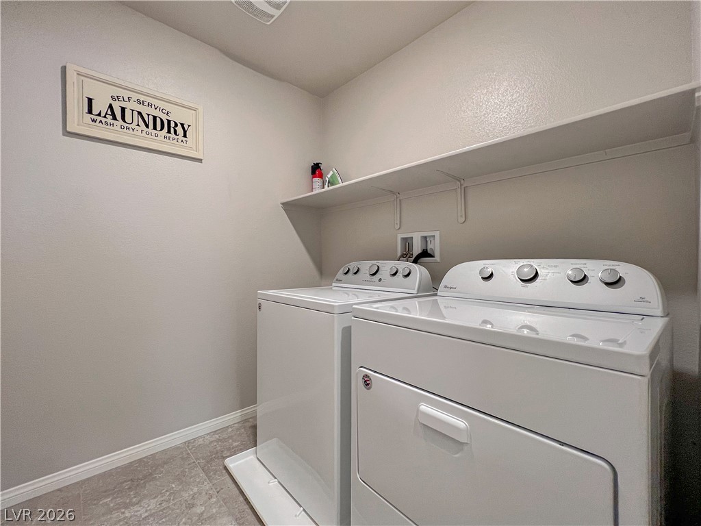 385 Canyon Mist Court Property Photo 27