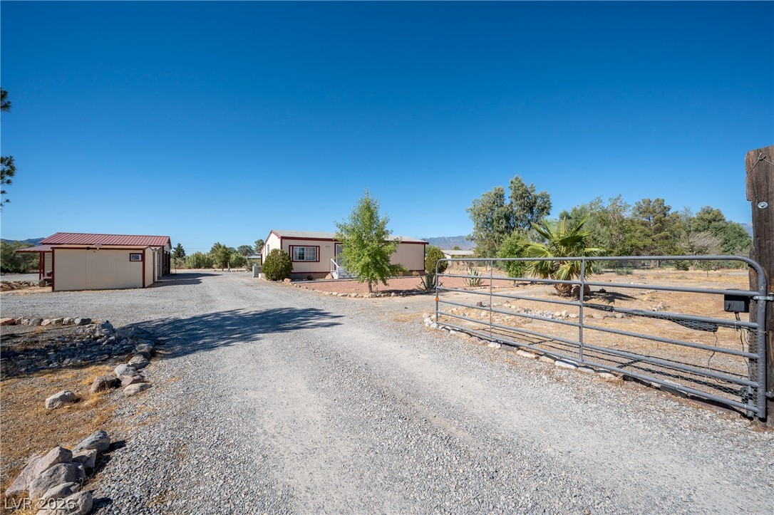 1310 Black Street Property Photo 5