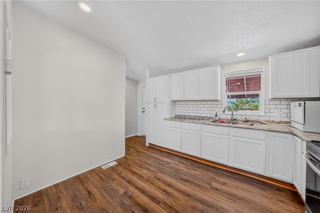 1310 Black Street Property Photo 18