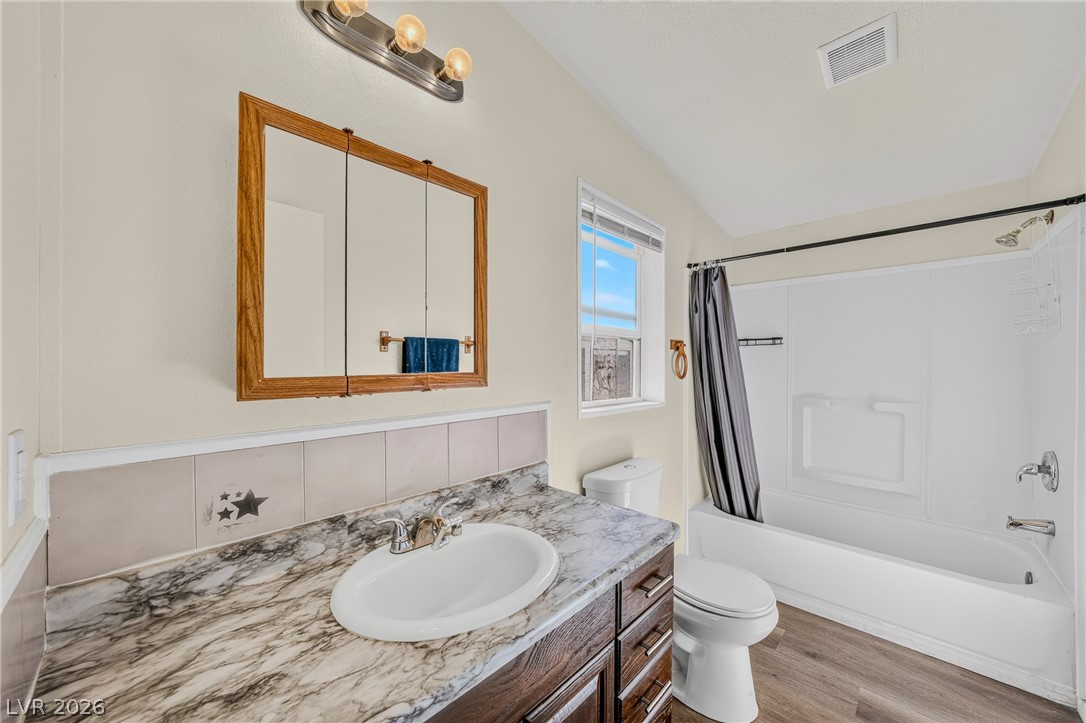 1310 Black Street Property Photo 29