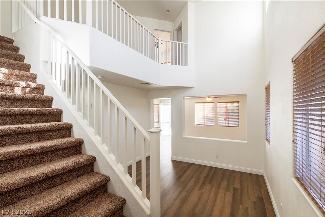 8152 Starling View Court Property Photo 4