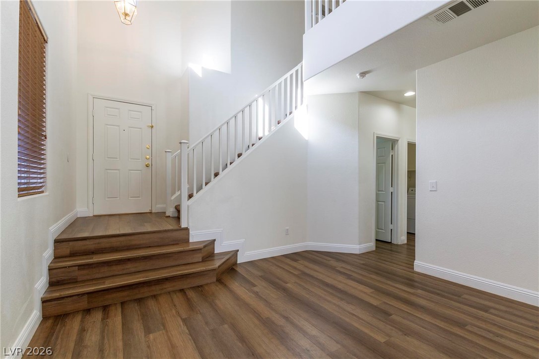 8152 Starling View Court Property Photo 5