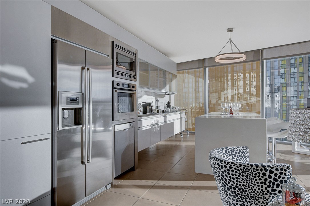 3722 Las Vegas Boulevard 811 Property Photo 5