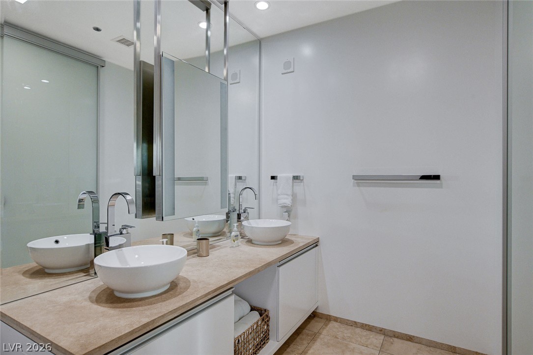 3722 Las Vegas Boulevard 811 Property Photo 12