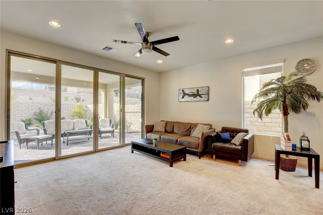 47 Berneri Drive Property Photo 9