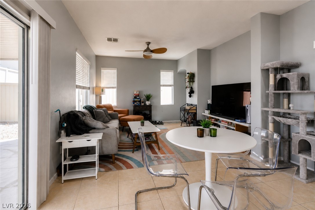 10926 Colour Magic Street Property Photo 6