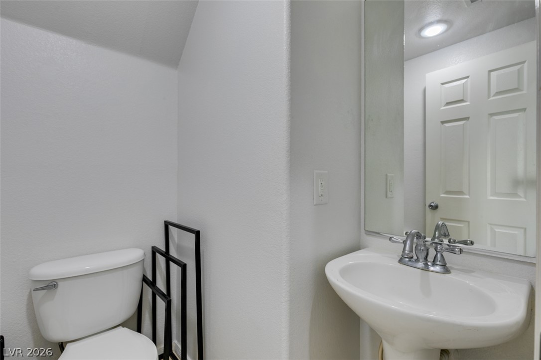 10926 Colour Magic Street Property Photo 9