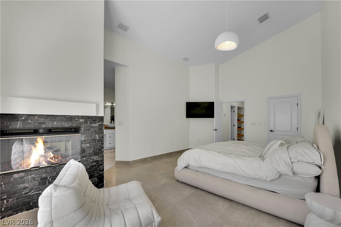 8121 Sunset Cove Drive Property Photo 27